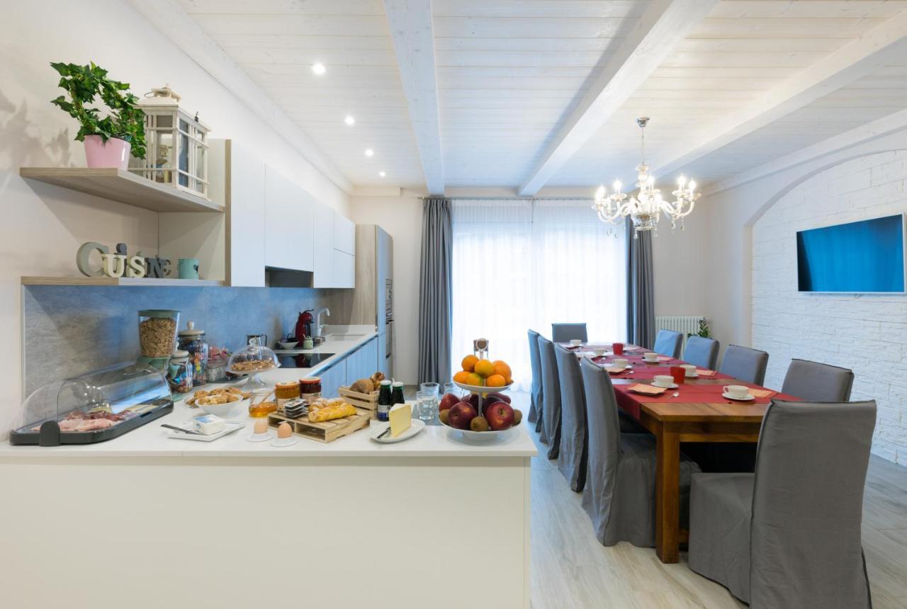 Residenza Conca Verde B&B La Suite Rogolo Buitenkant foto