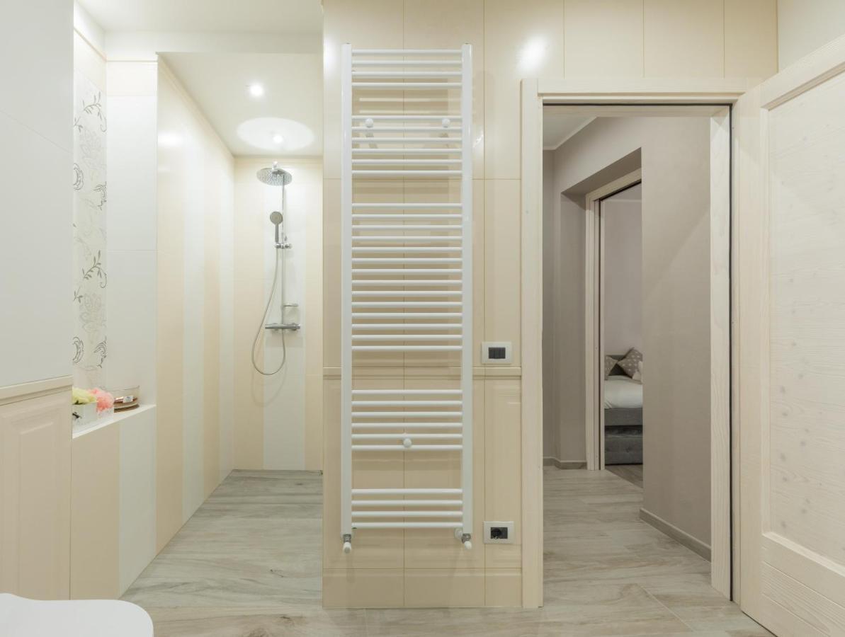 Residenza Conca Verde B&B La Suite Rogolo Buitenkant foto